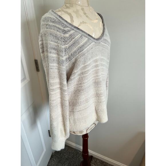 Abercrombie & Fitch Soft Pullover Long Sleeve V-Neck Sweater XL - Picture 2 of 8